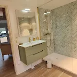 Avec Piscine - 400 M Ferienhaus